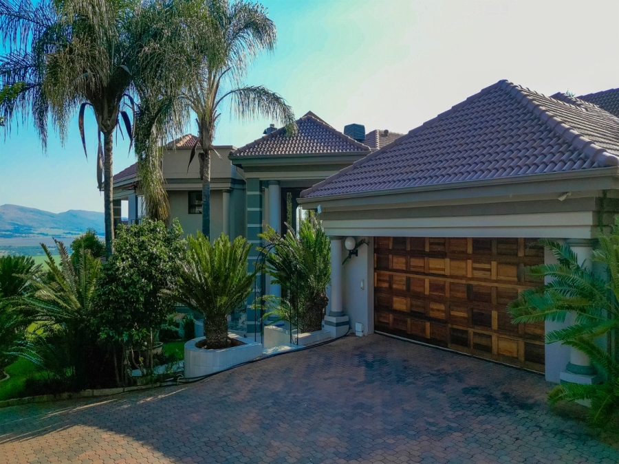 4 Bedroom Property for Sale in Kosmos Ridge North West